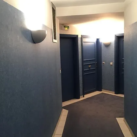 Apartment Victoria Palace/ Queen's Garden Sea View Menton